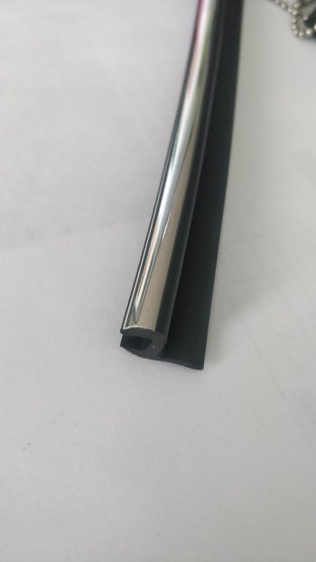 104 р. Универсальный уплотнитель FlexLine (жесткий 8 mm U-LIP, хромированная полоса, 1 погонный метр) Skoda Octavia A7 дорестайлинг универсал (2012-2017). Увеличить фотографию 4